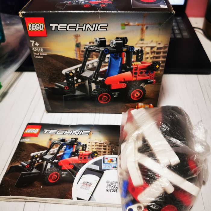 Set Lego tehnic mini incarcator 42116