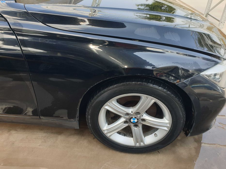 Aripa Dreapta Fata cu Defecte BMW Seria 3 F30 F31 NFL Non Facelift 2011 - 2014 Culoare 475 Black Sapphire Metallic [K6656]