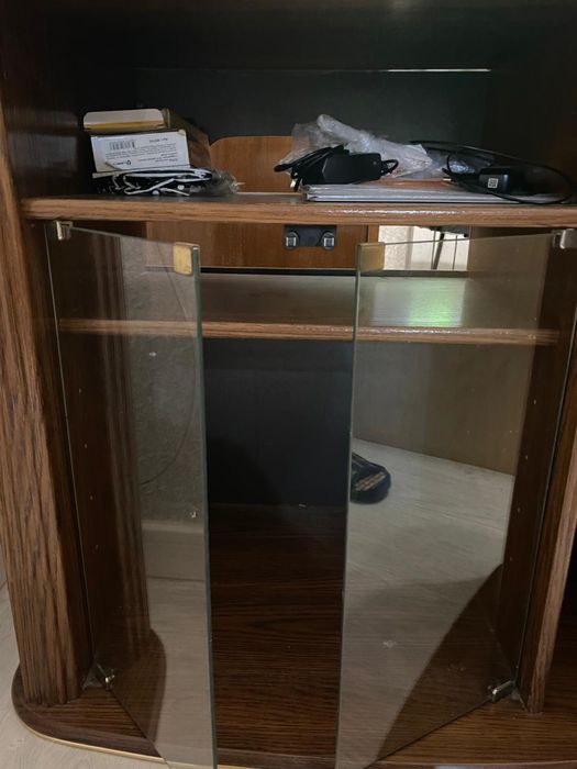 Тумбочка под телевизор