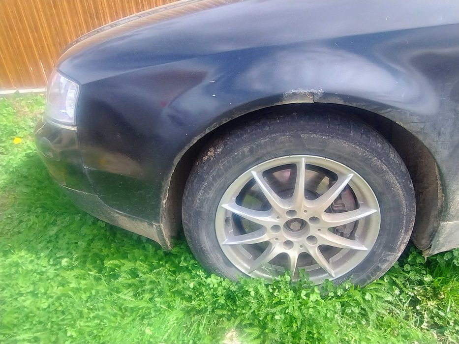 De vânzare Audi A6 C5 automat motor 2.5 diesel,mașina funcționează, nu are asigurare și itp atenție mașina nu este pentru pretențioși!