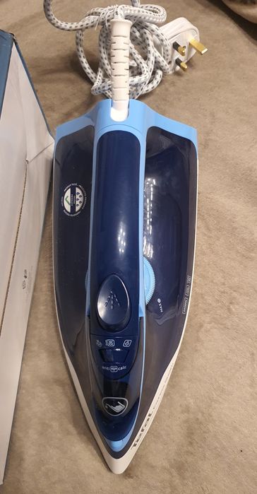 Fier de calcat cu aburi Tefal 2600 w