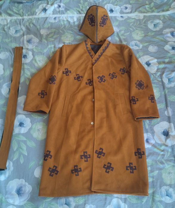 Национальный Каракалпакский чапан с головным убором, есть три вида