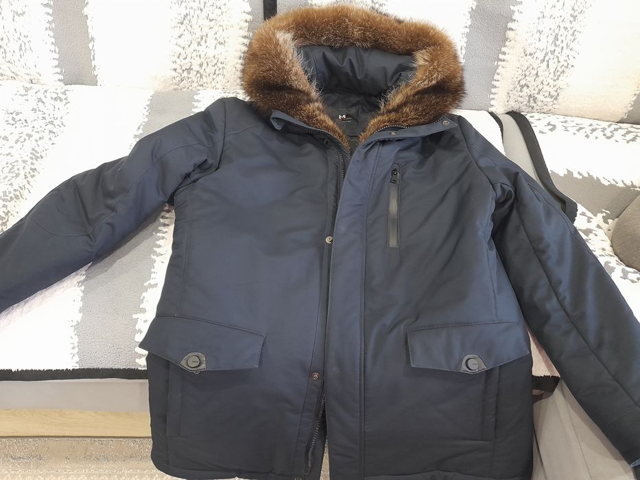 Продам зимнюю куртку