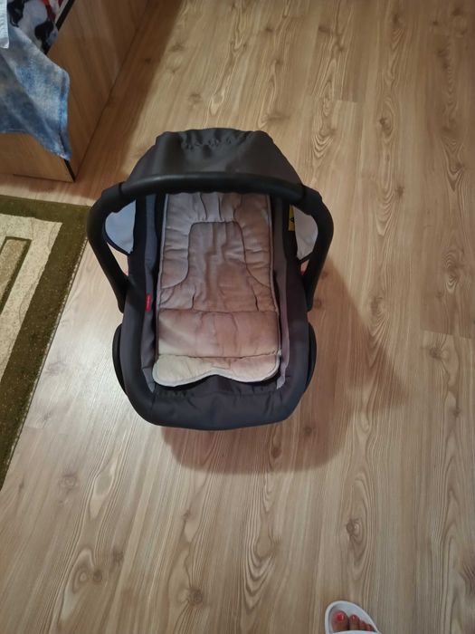 Cărucior pentru copii