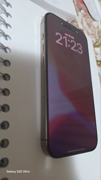 iPhone 16 Pro 256GB Desert Gold