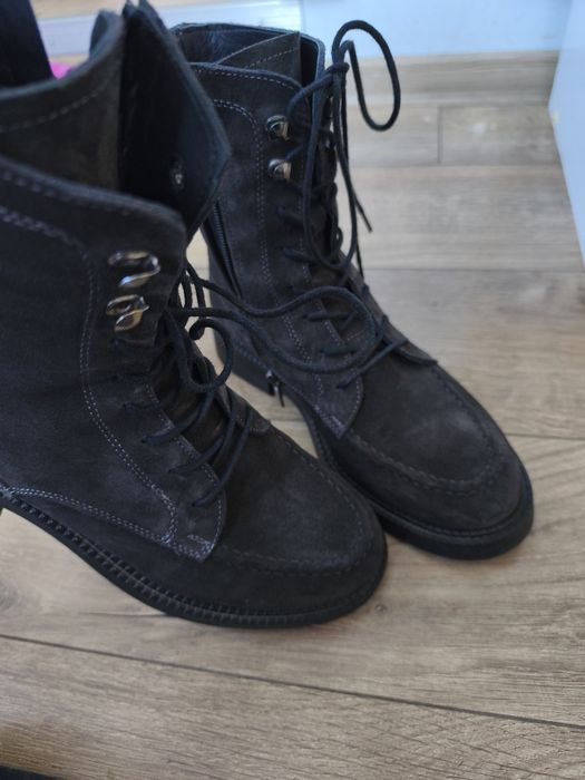 Ghete piele intoarsa 37