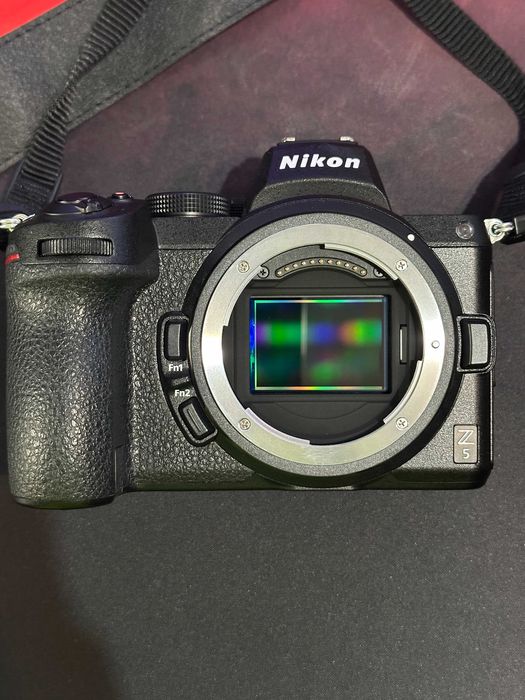 Nikon Z5 23т кадъра, отличен, без видео + 2x 128GB Kingston