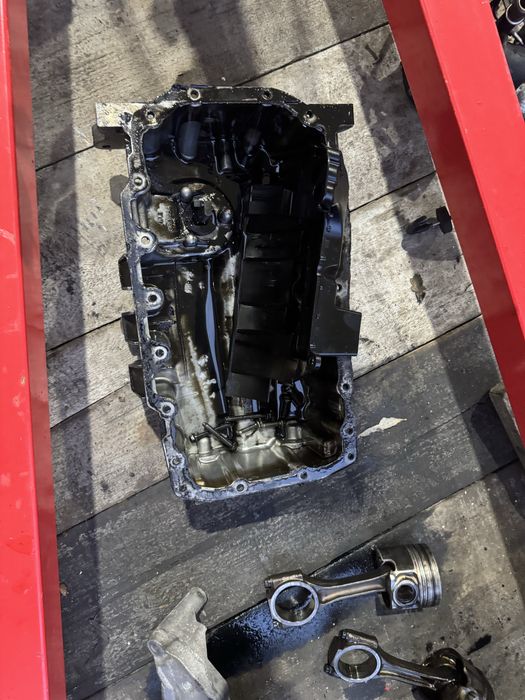 Chiuloasa  passat b6,, bloc motor , baie de ulei , pompa ulei BMP