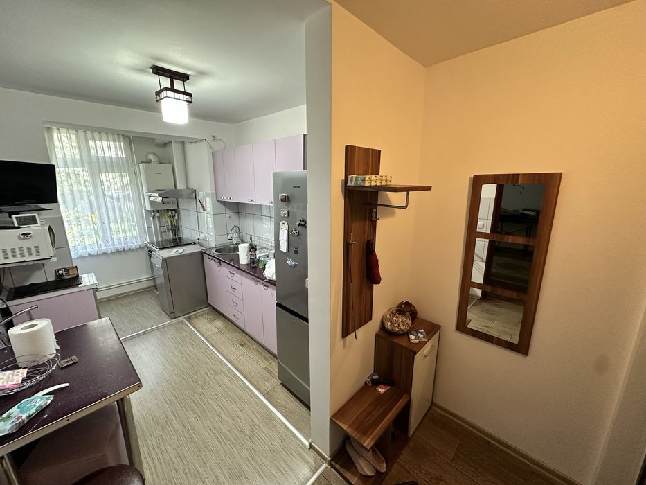 Apartament cu doua camere de închiriat