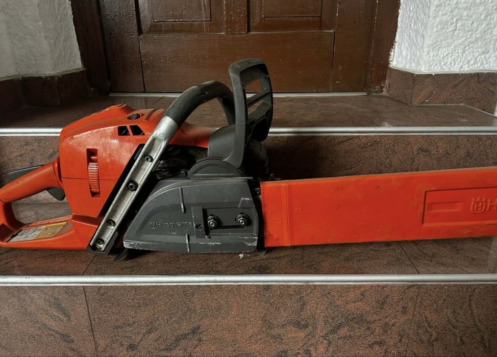 Бензинова резачка Husqvarna 565