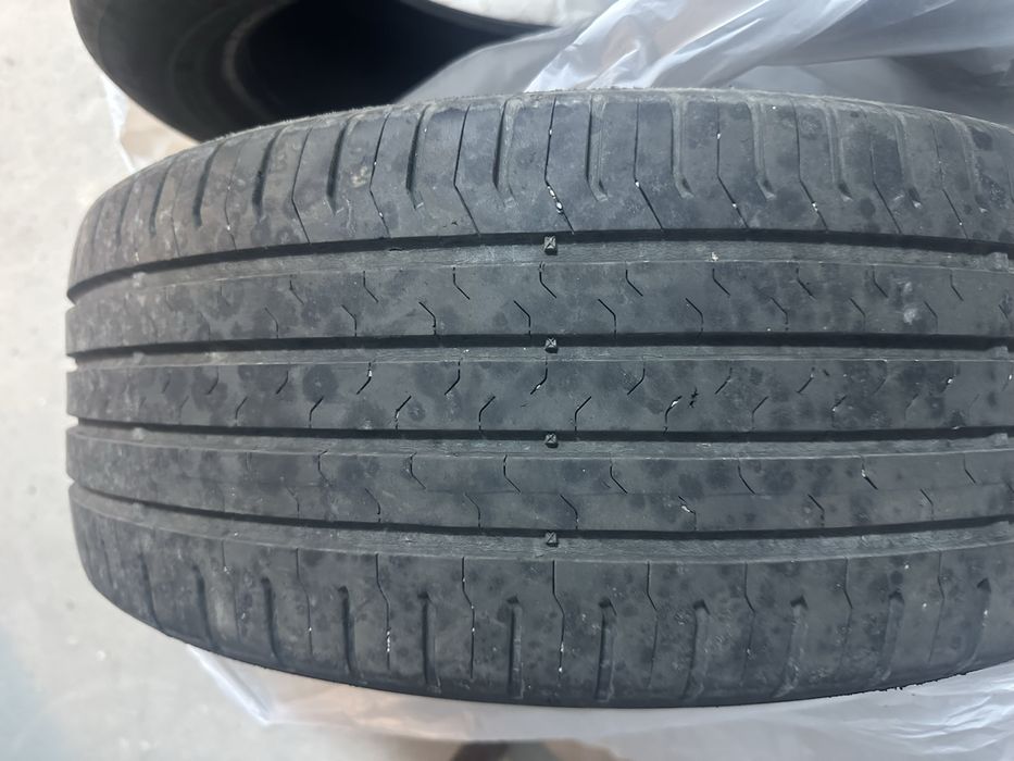 Vand 2 anvelope Continental 205/50/R17