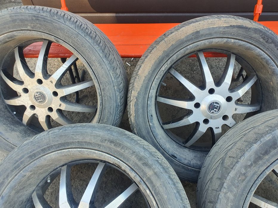 Диски легкосплавные 22 ой диаметр.