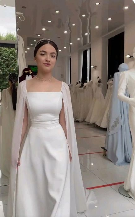 Белое шикарное платье