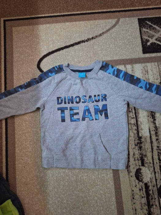 Продавам лот от дрешки размер 110