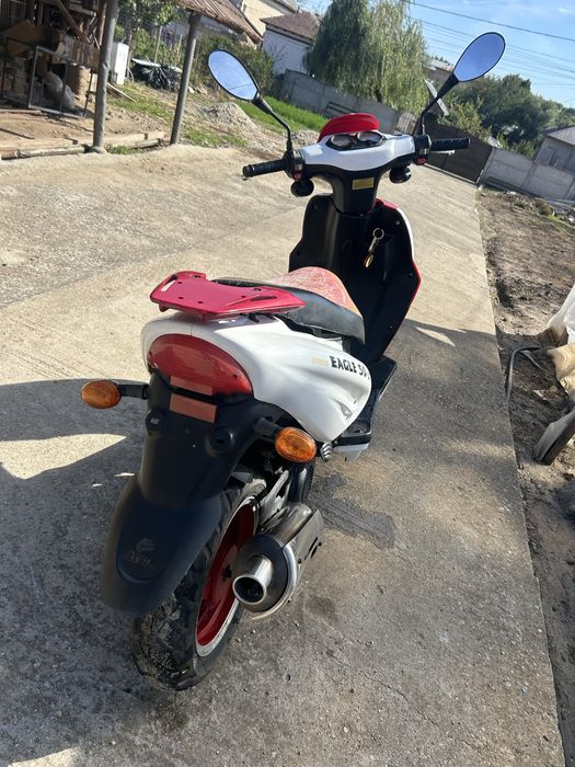 Vand scuter 49cc 2t