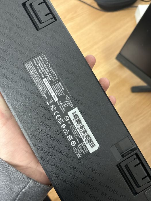 Vand tastatura razer huntsman mini cu fir