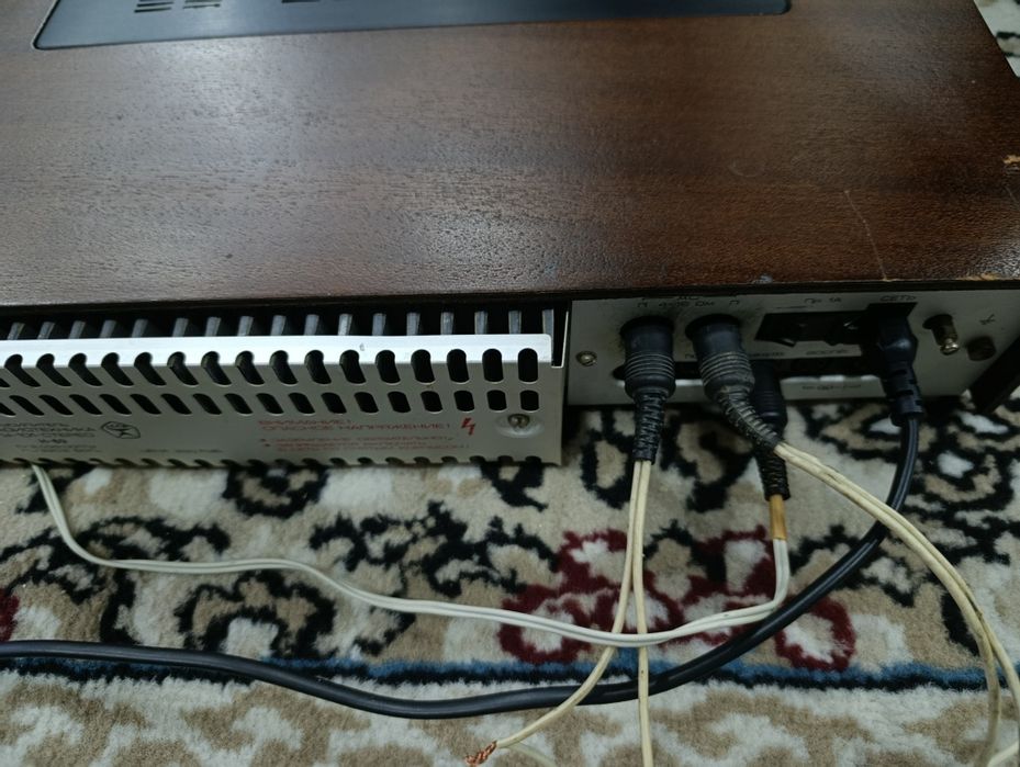 Усилитель мощности радиотехника у 101 стерео Hi Fi