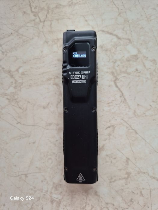 Фонарик nitecore edc27 UHi