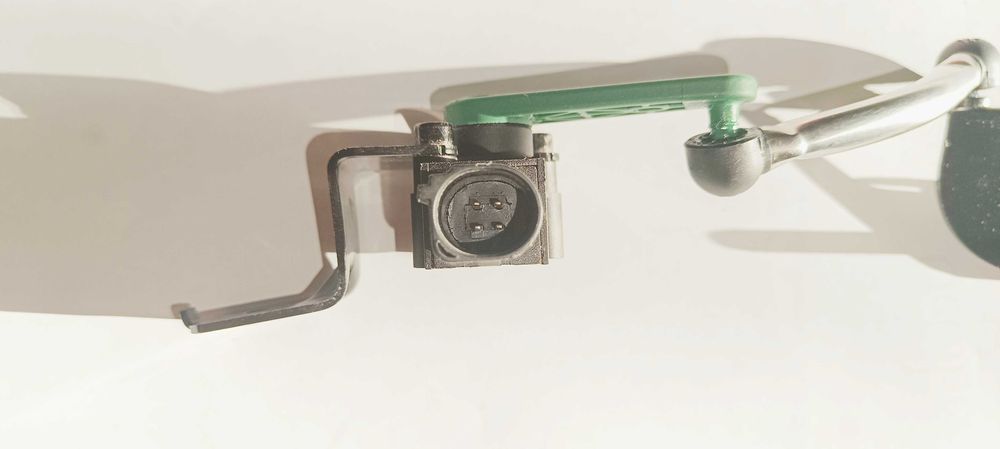 Senzor nivel faruri vw golf 6 passat tiguan sharan audi q3 seat