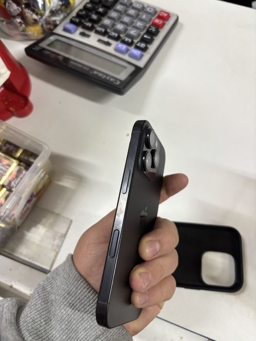 iPhone 16 pro с гаранти