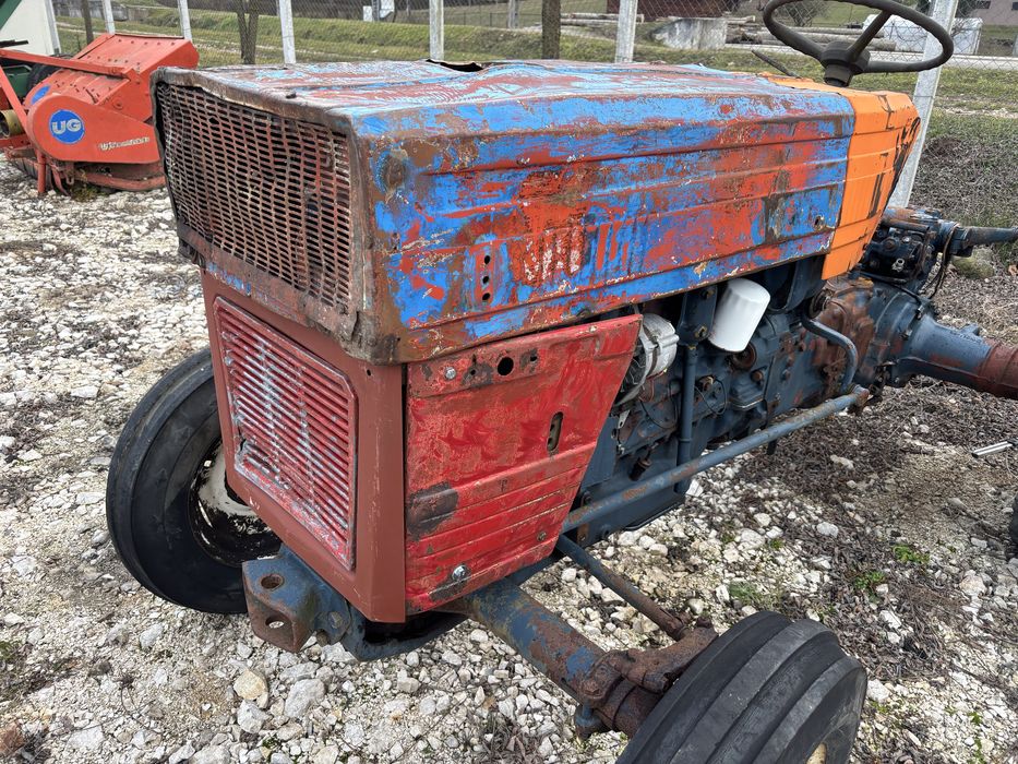 Capote patrate tractor universal 445
