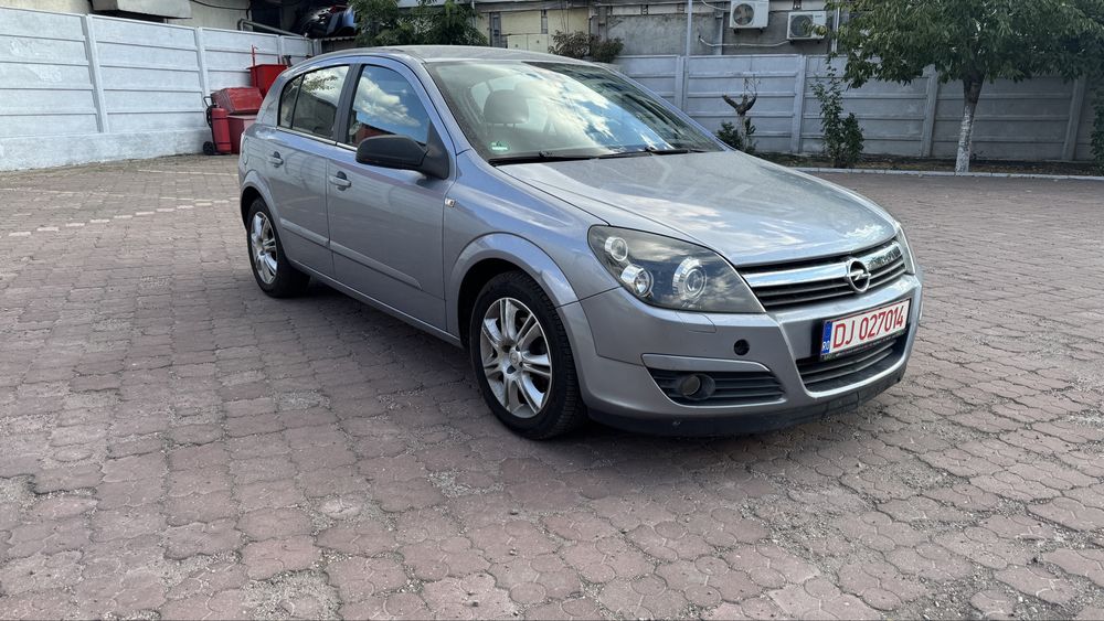 Opel Astra H 1,6 benzina Automat