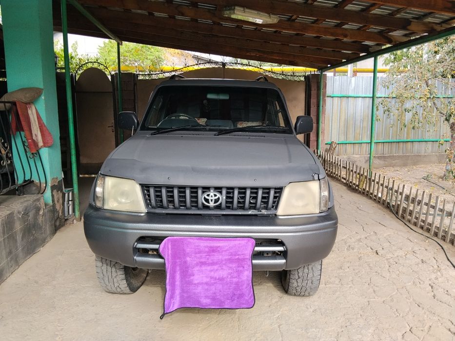 Toyota land cruiser Prado