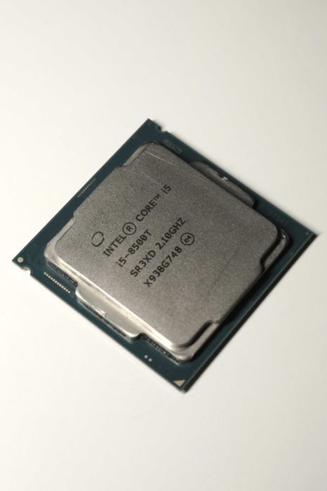 Intel Core i5-8500T – 6 Core / 6 Thread – LGA1151 – 35W TDP - Stare perfecta