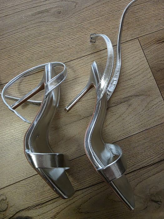 Sandale asos  marimea 38