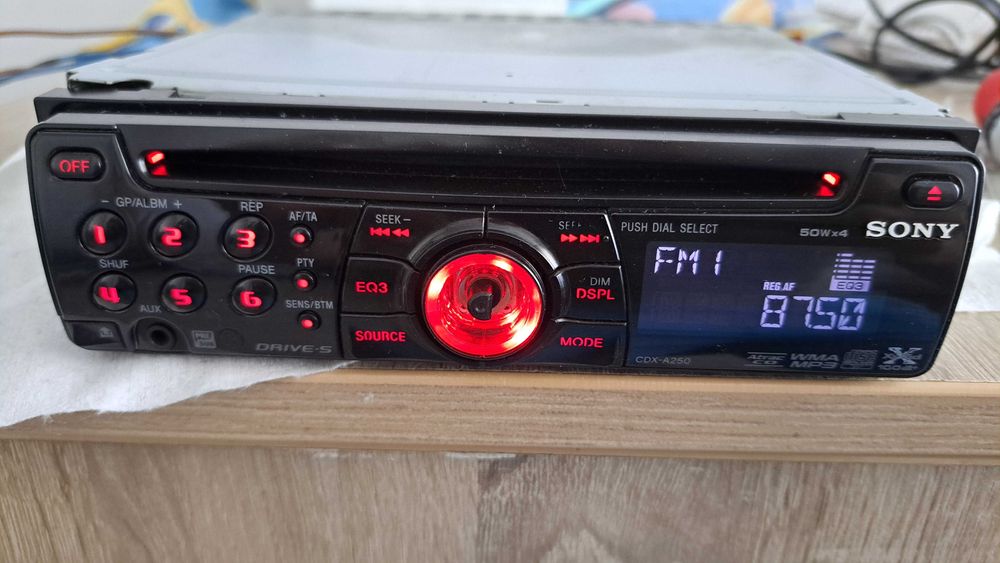 Player auto Sony CDX-A250