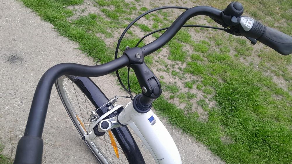 Bicicleta dama strada Zundapp 28 inchi Aluminiu cadru M suspensie furca + sa jante duble 3 viteze butuc frana clasica