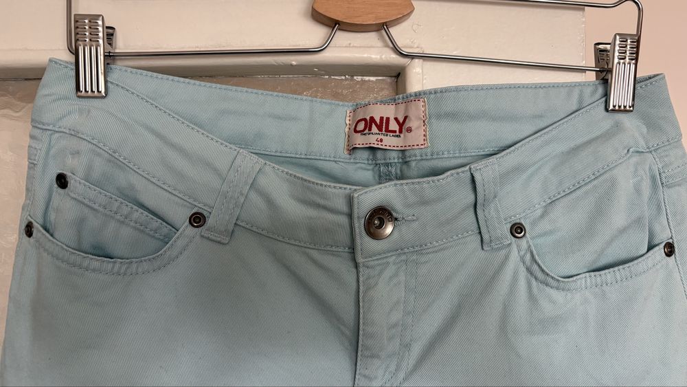 Дамски панталони Only и риза H&M новa