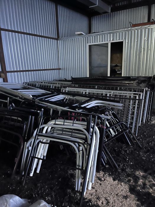 Продаю металлические кровати