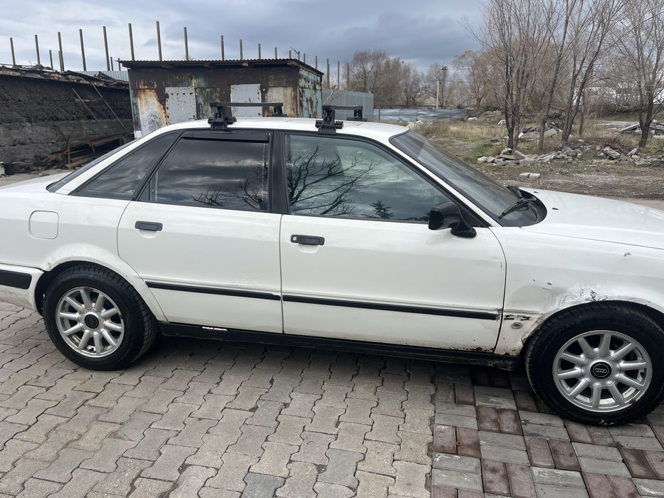 Ауди 80 б4.