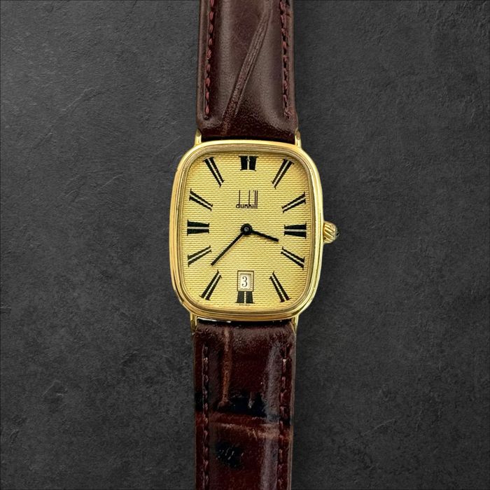 Винтидж Класика от 80-те: Мъжки Кварцов Часовник Dunhill Swiss Made