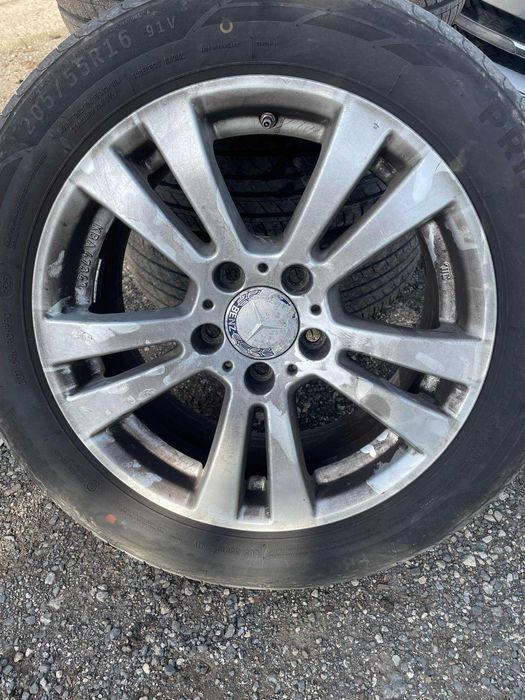 Гуми и джанти 16 цола Mercedes C-class