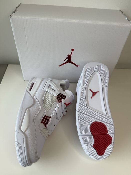 Air Jordan 4 Retro High Metallic Red Pure University Purple