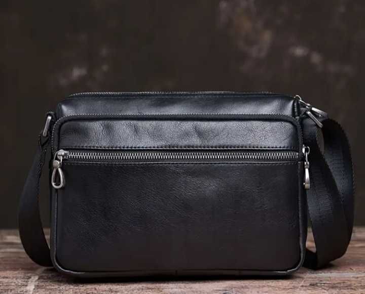 Мъжка чанта. Кросбоди. Естествена кожа. Нов.