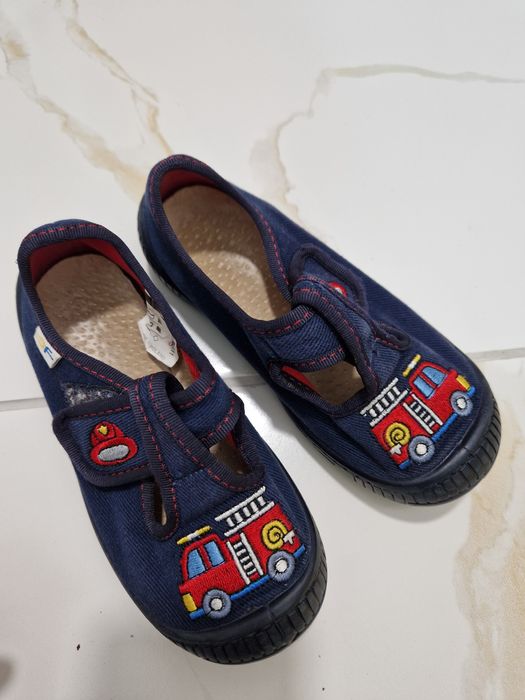 -Детски пантофи-