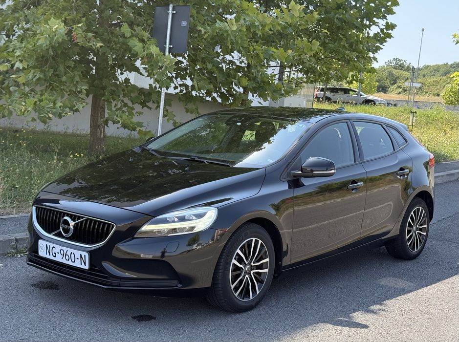 Volvo V40 2.0 diesel 120 CP 2017/02 Facelift