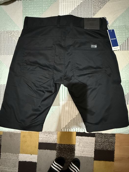 Pantaloni scurti chino noi cu eticheta jack&jones