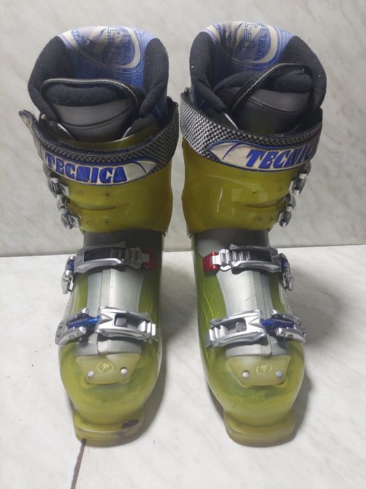 Clapari ski schi Tecnica mondo 28-28,5 corespunde mărimii 43