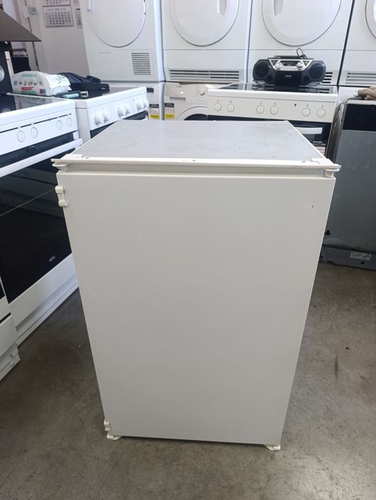 Хладилник за вграждане MIELE