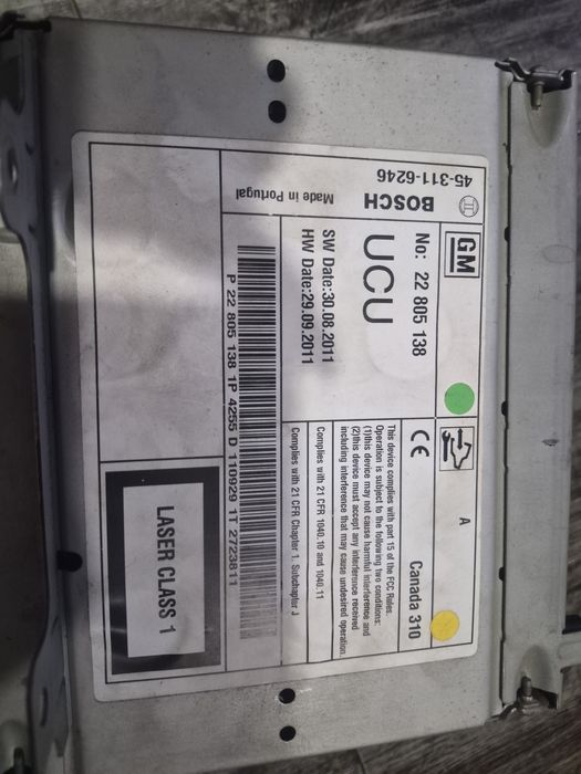 Продам универсальную магнитолу