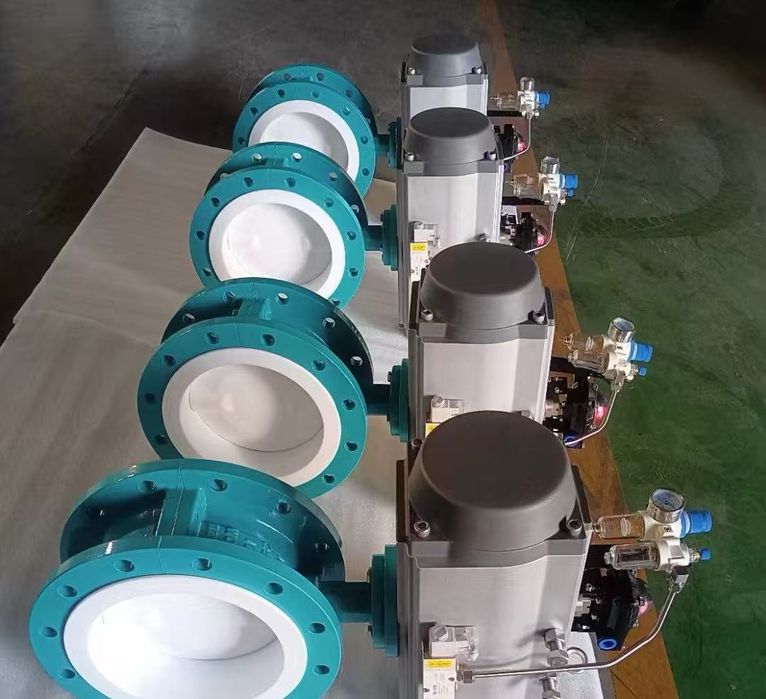 Затвор дисковый с пневмоприводом.