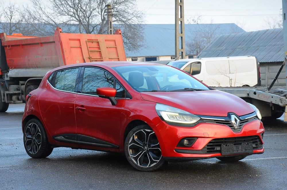 RENAULT Clio 4 2017 1.5dCi 90 CP E6 AC/Clima Navi Camera, Recent Adus
