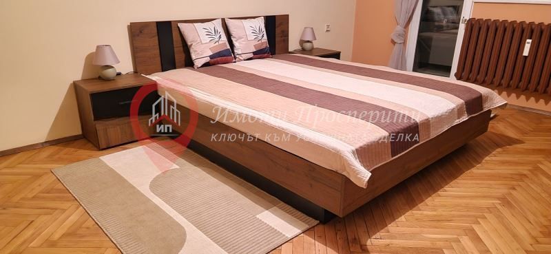 Дава се под наем Двустаен апартамент в София, Иван Вазов - 80 кв.м за 800 € - Снимка #1