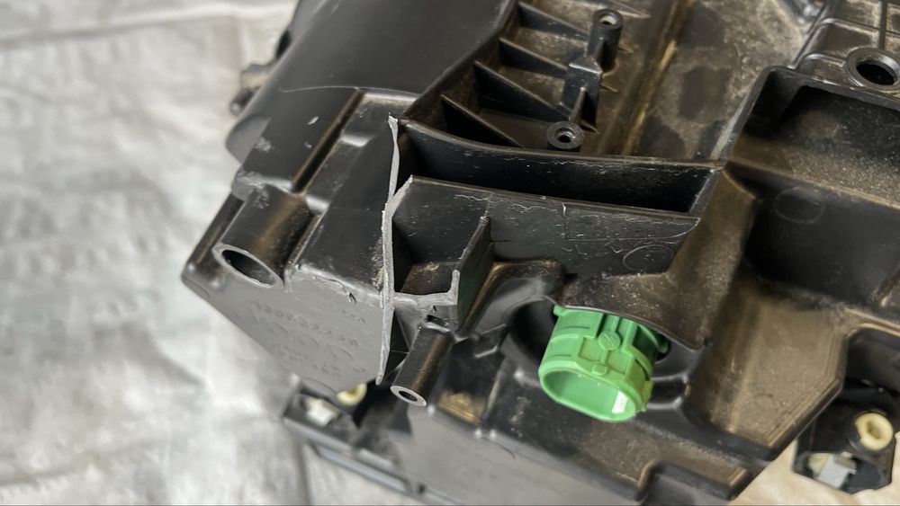 2 броя ляв и я брой десен фар Jeep Avenger 2022-