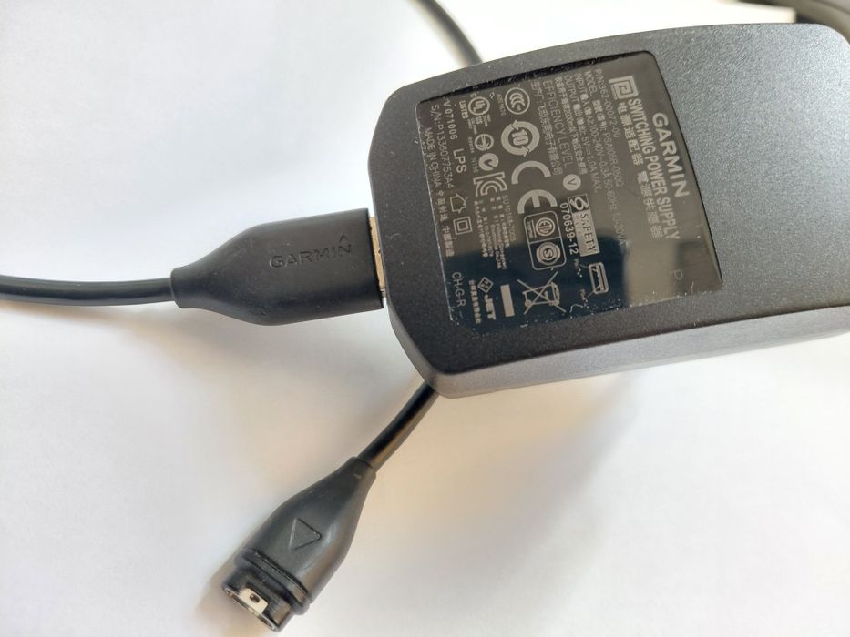 Garmin USB зарядно Оригинално