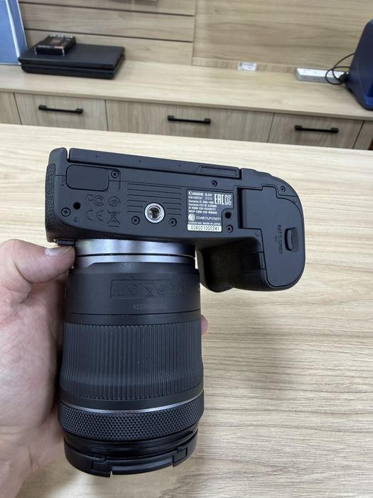 Canon R 24-105mm STM ,